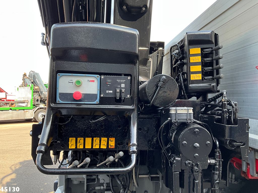 Mercedes-Benz Arocs 3263 8x4 Euro 6 Hiab 37 Tonmeter laadkraan + Fly-Jib