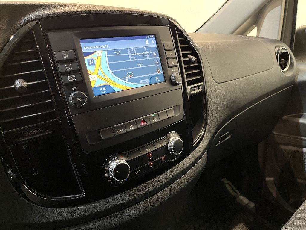 Mercedes-Benz Vito 116 CDI Lang Automaat RWD / Servicebus / Sortimo Inrichting / Euro 6 / Airco / CarPlay / Camera / Cruise Control / Lier / Navigatie / 3-Zits / 34.000 KM !!