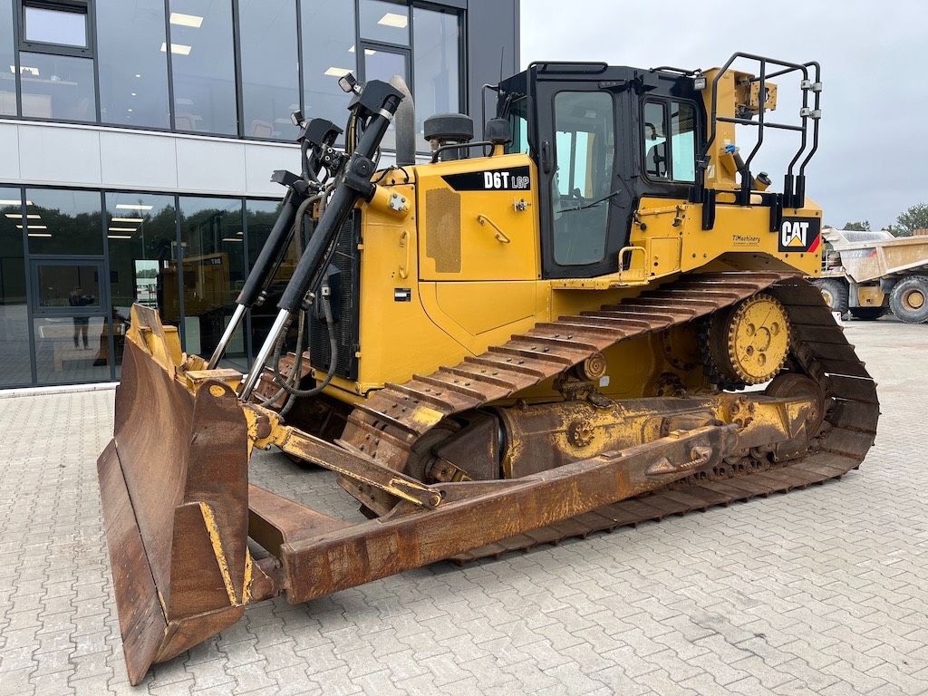 CAT D 6 T LGP