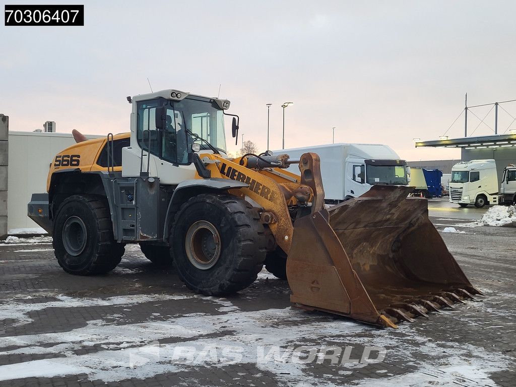 Liebherr L566