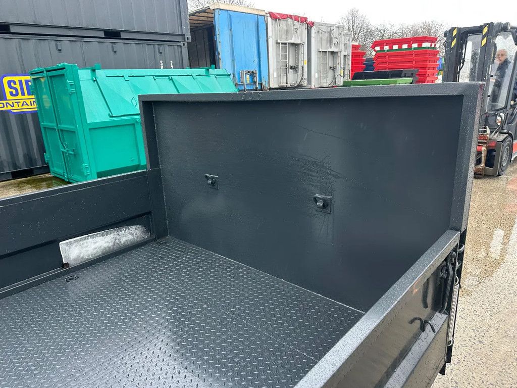 Sidalco Laadvloer met zij kleppen en inrij klep