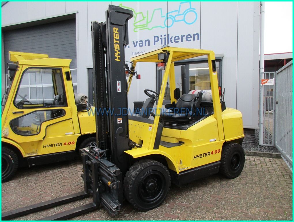 2x Hyster H4.00XM 4t + 4.5t sideshift+vorkenspreider+cabine