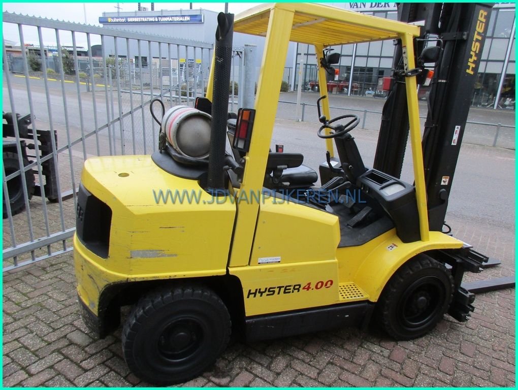 2x Hyster H4.00XM 4t + 4.5t sideshift+vorkenspreider+cabine