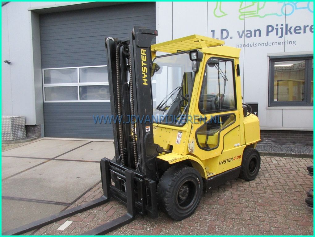 2x Hyster H4.00XM 4t + 4.5t sideshift+vorkenspreider+cabine