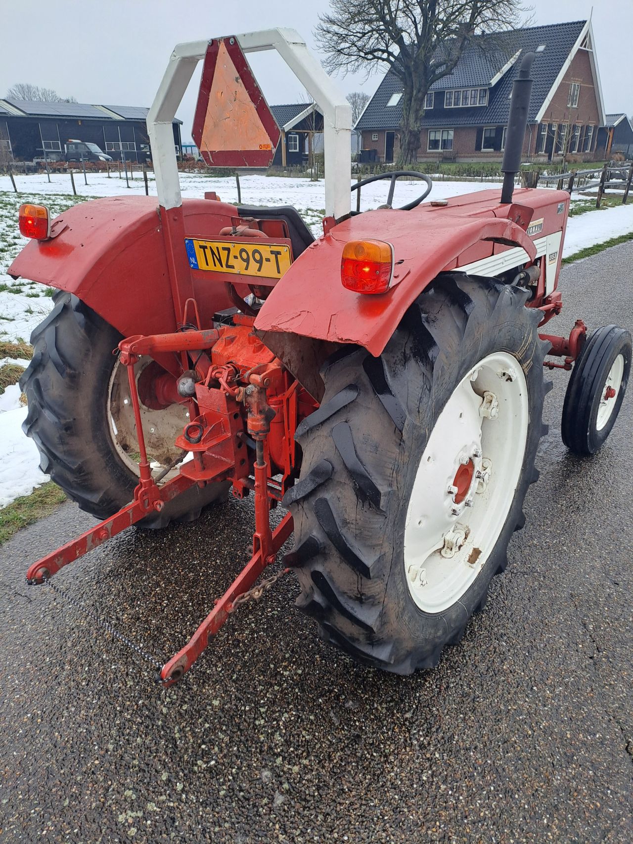 International 353 | NL kenteken ✅ | Inruil & transport mogelijk