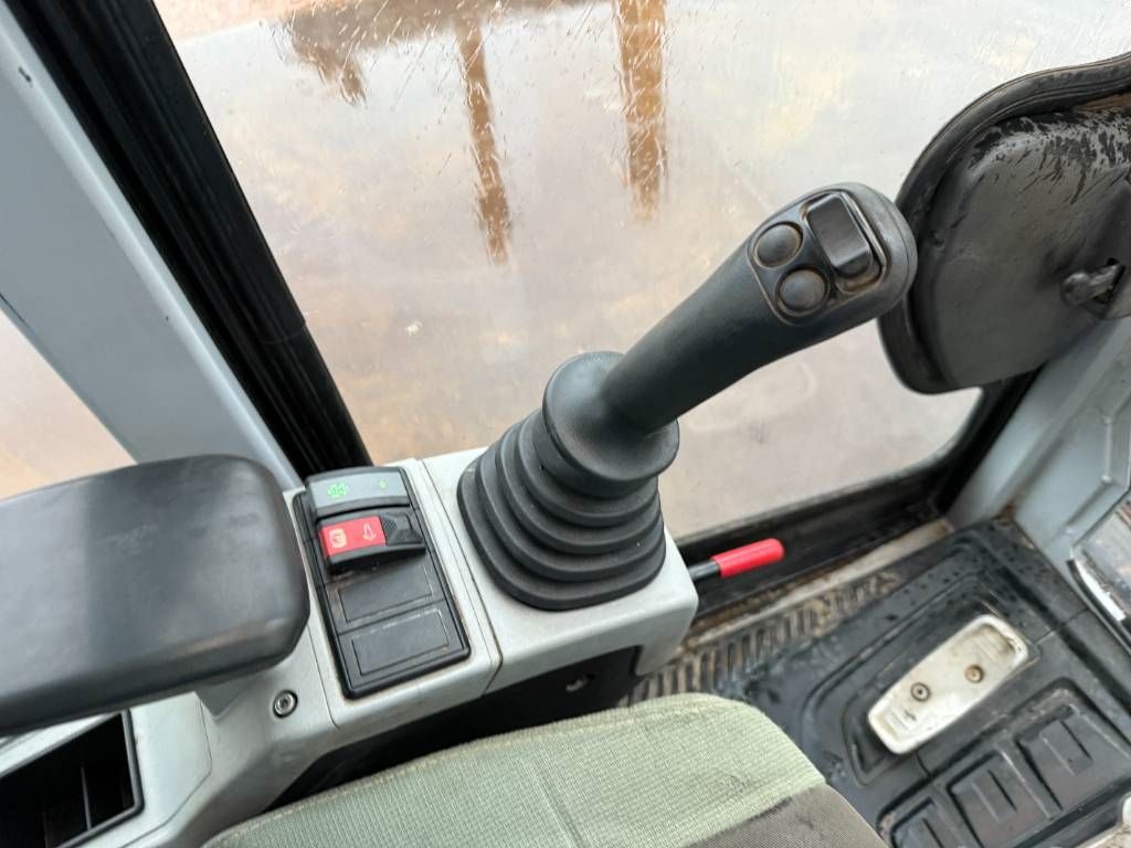 Wacker Neuson ET90 - OilQuick / German Machine / Tilting Bucket