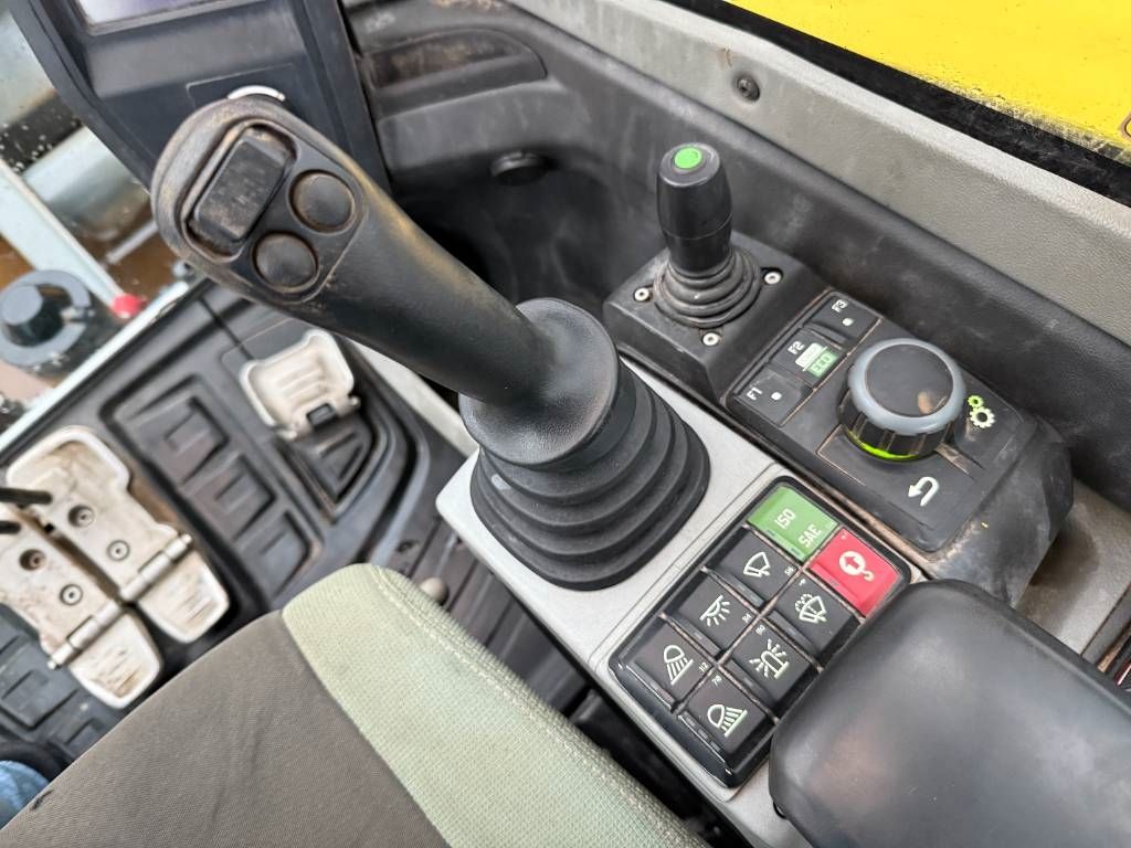 Wacker Neuson ET90 - OilQuick / German Machine / Tilting Bucket