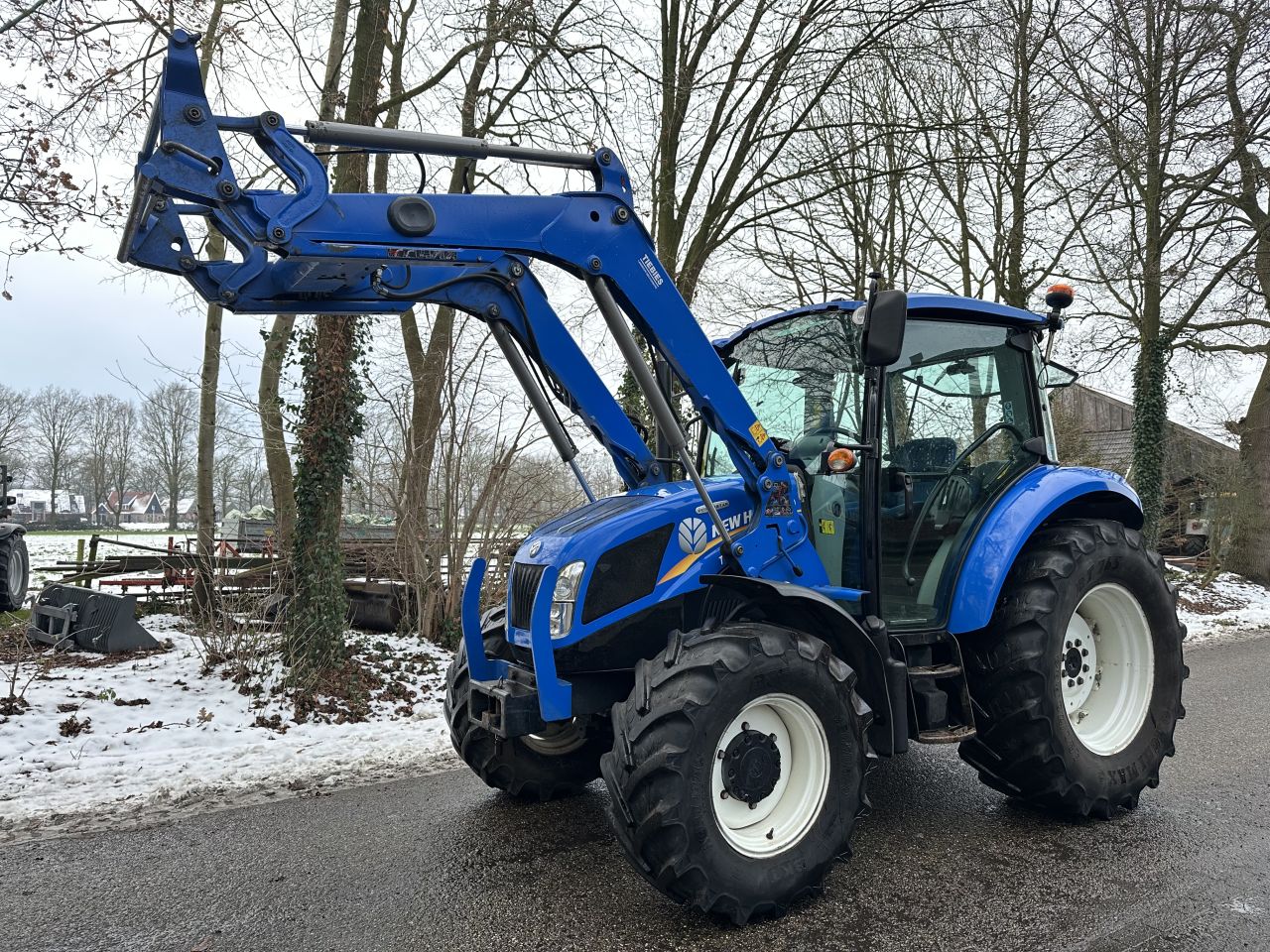 New Holland T4.75 Powerstar