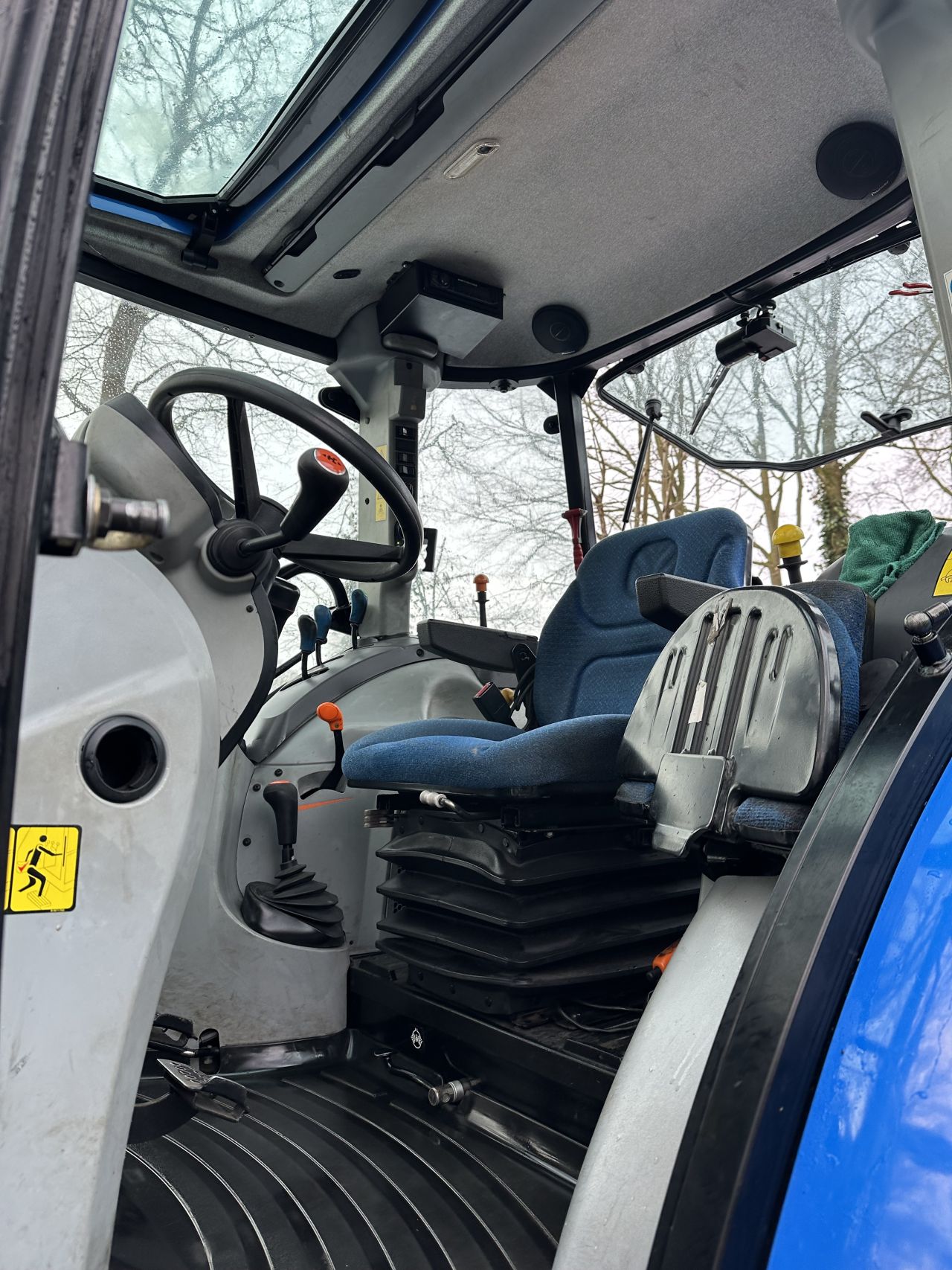 New Holland T4.75 Powerstar