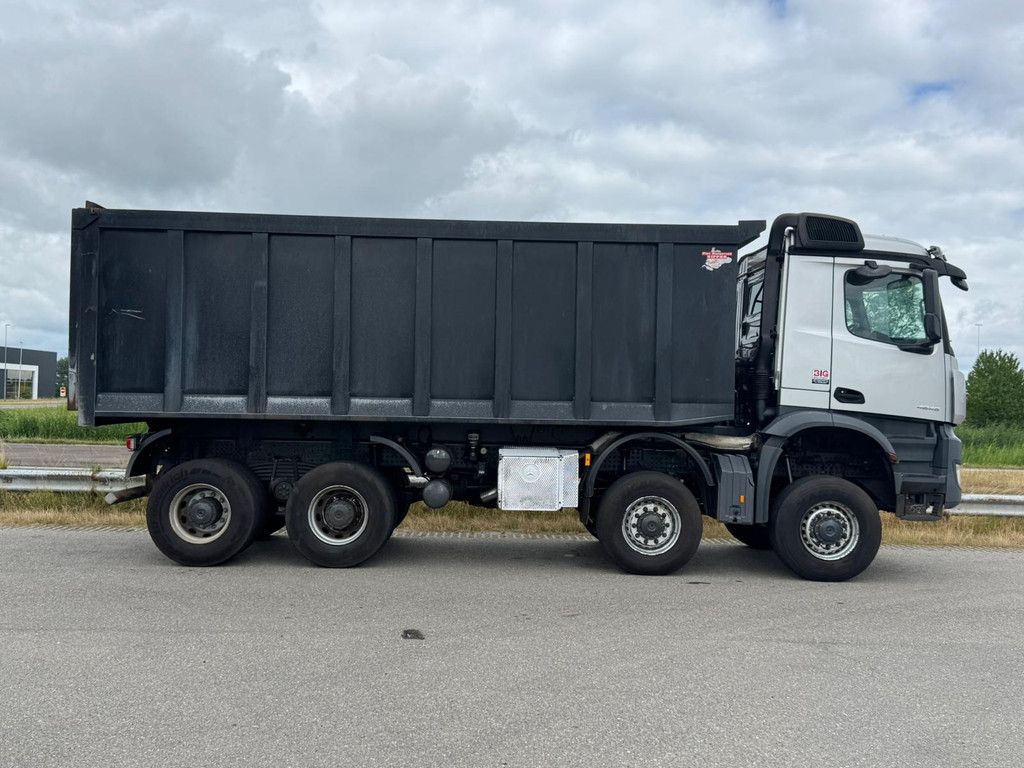 MercedesBenz Arocs 4848 8x8