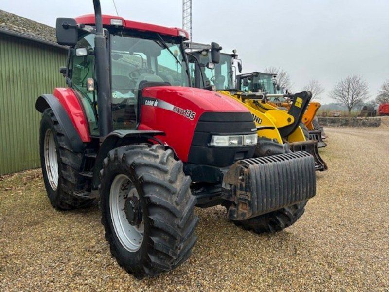 Case IH MXU135