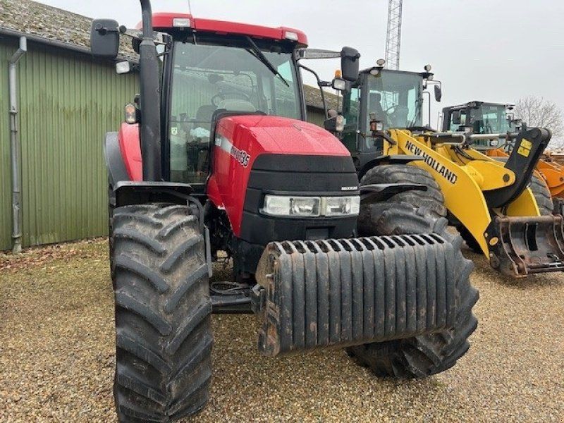 Case IH MXU135