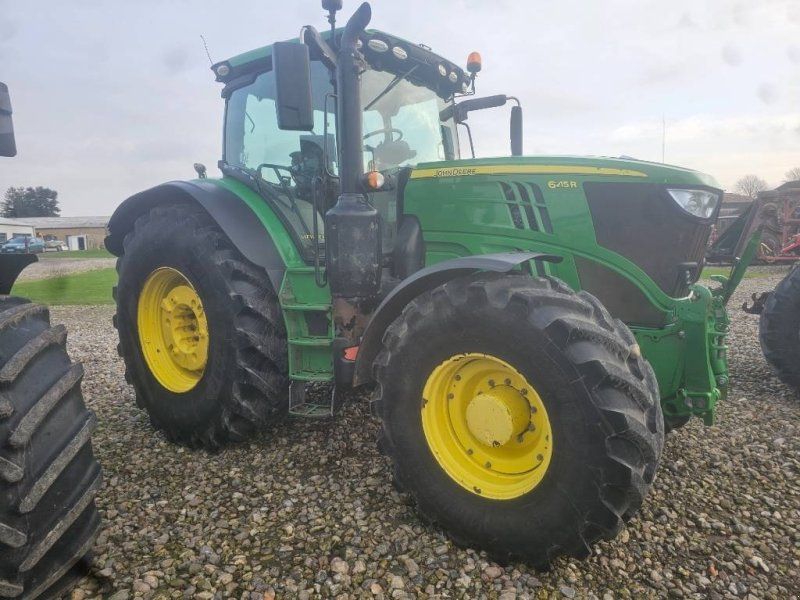 John Deere 6215 R