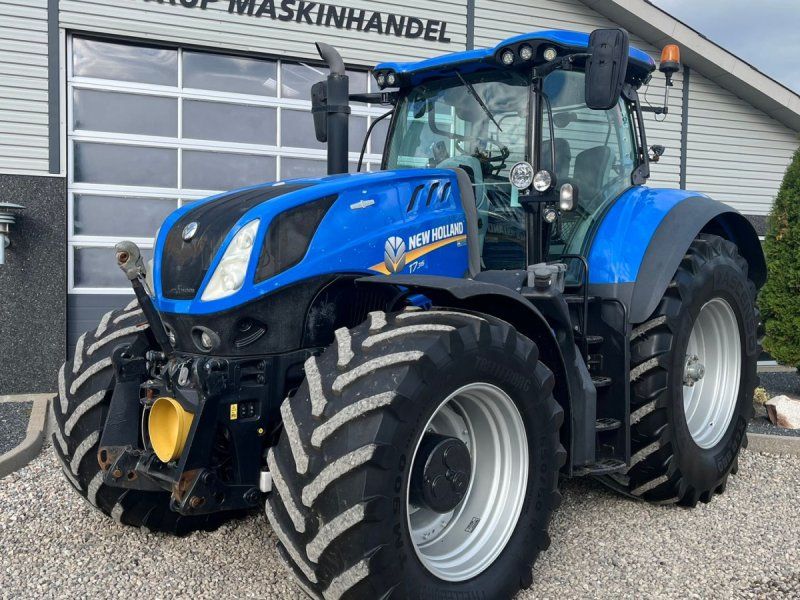 New Holland T7.315 HD med frontlift og front PTO.