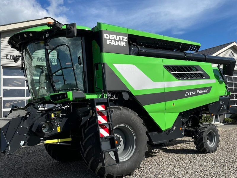 Deutz-Fahr C7206 With 24feed 7.2m header. New and un together