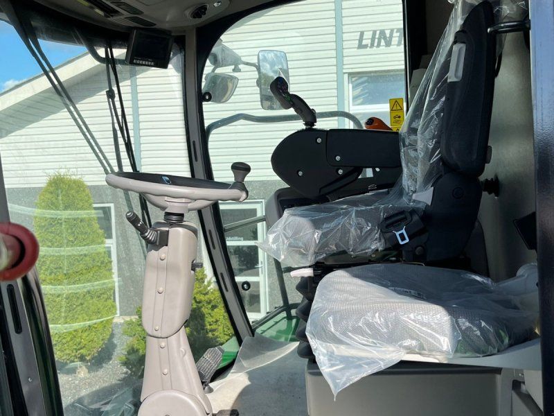 Deutz-Fahr C7206 With 24feed 7.2m header. New and un together