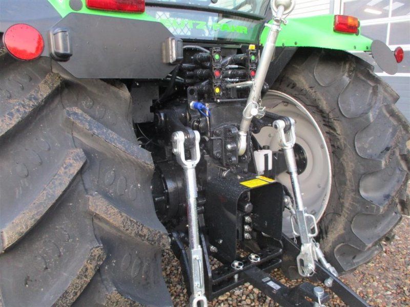 Deutz-Fahr Agrofarm 115G with 30F+30R Hi-Lo and CreepGea