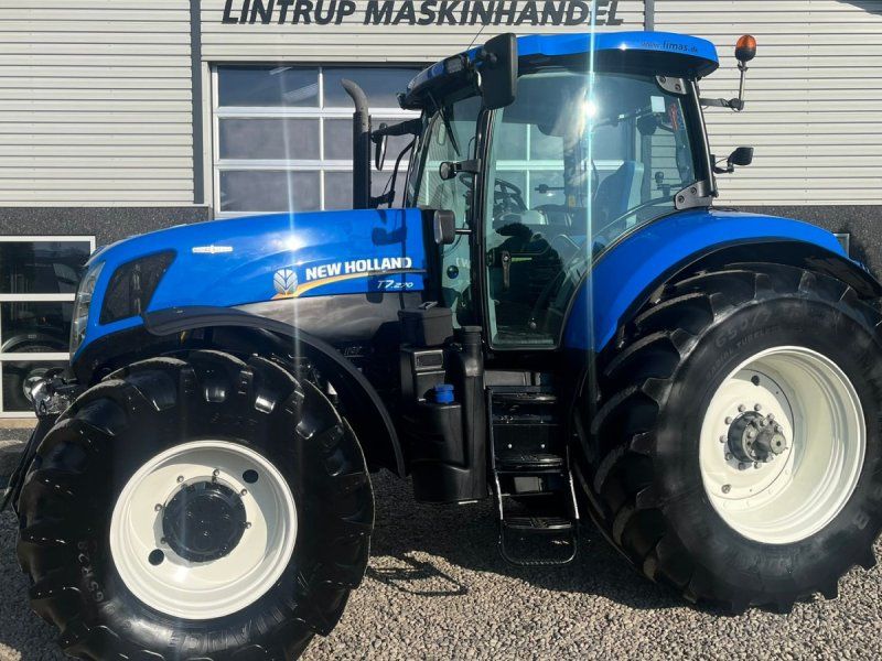 New Holland T7.270 AutoCommand med frontlift