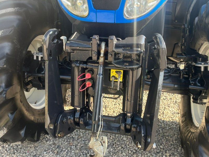 New Holland T7.270 AutoCommand med frontlift