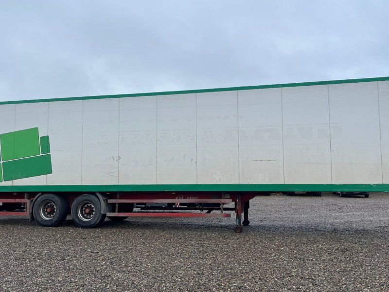 Kel-Berg Box   Med læsserampe i bag