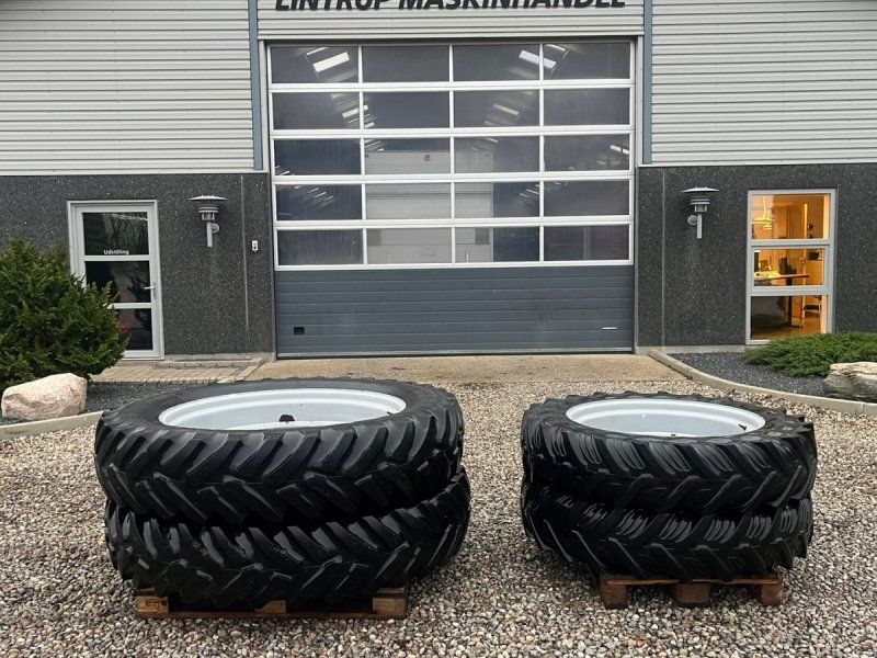 14.9R46 og 12,4R36 Komplet sæt
