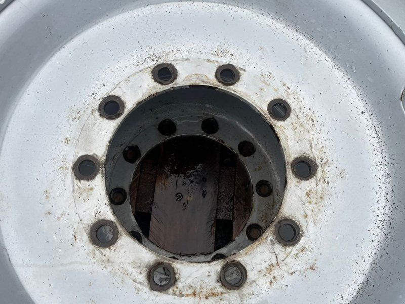 14.9R46 og 12,4R36 Komplet sæt