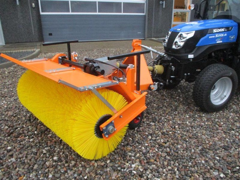 Solis 26 HST Snow Edition med frontlift, front PTO, Thyregod TK 1600 k