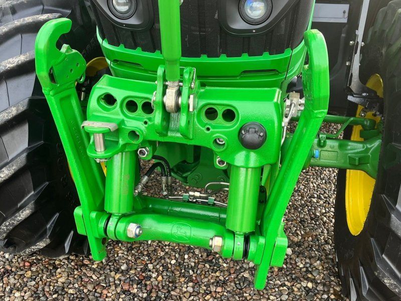 John Deere 6155M KUN 980 timer, med frontlift og evt. GPS
