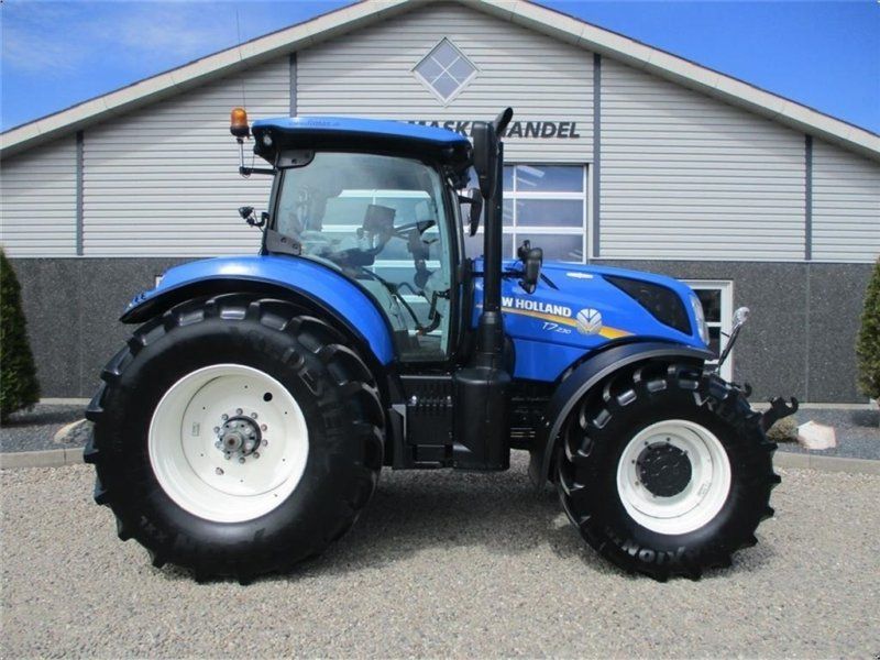 New Holland T7.230 AutoCommand, meget velholdt