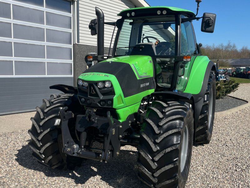 Deutz-Fahr Agrotron 6140 Classic Fin handy  med frontlift.
