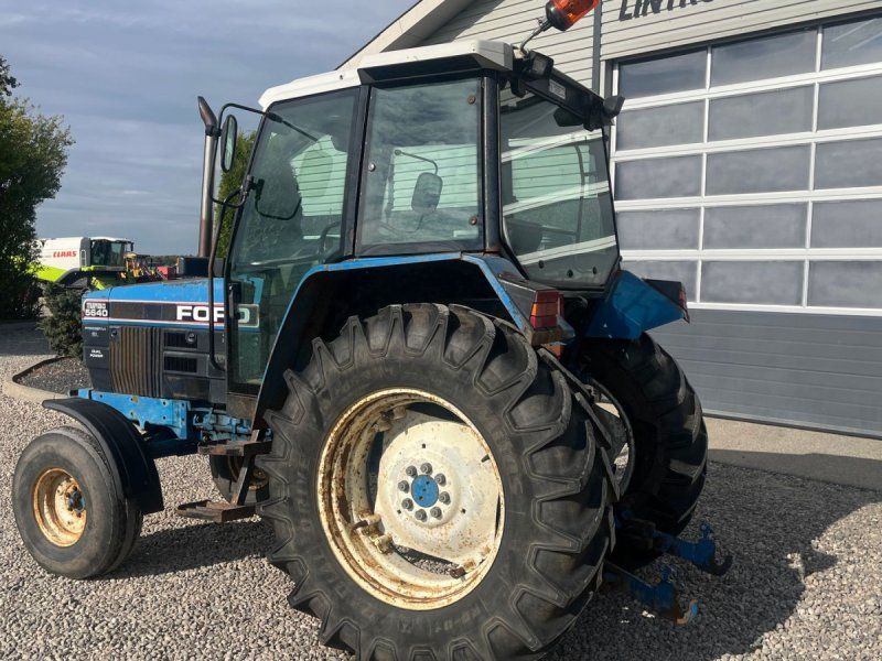 New Holland 5640 SL Dualpower