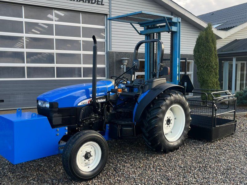 New Holland TN55D Med Byggelift