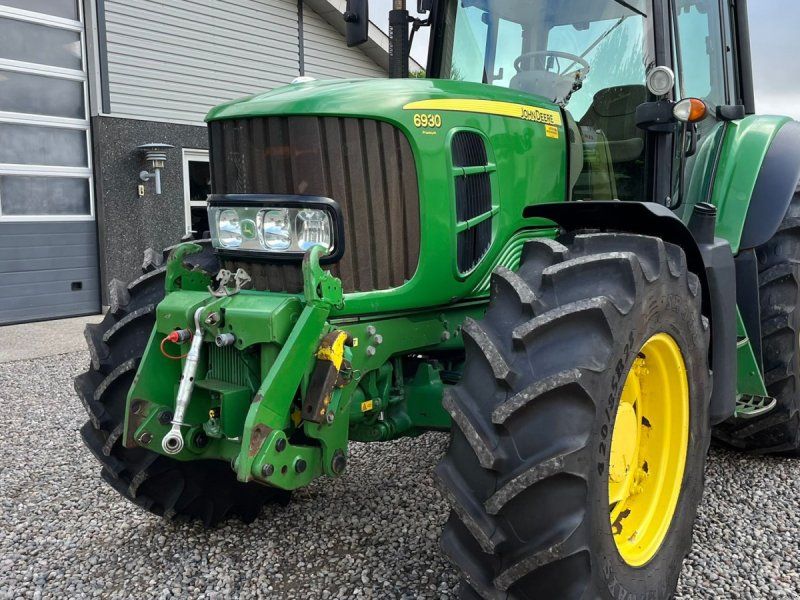 John Deere 6930 AutoPower med frontlift og front PTO