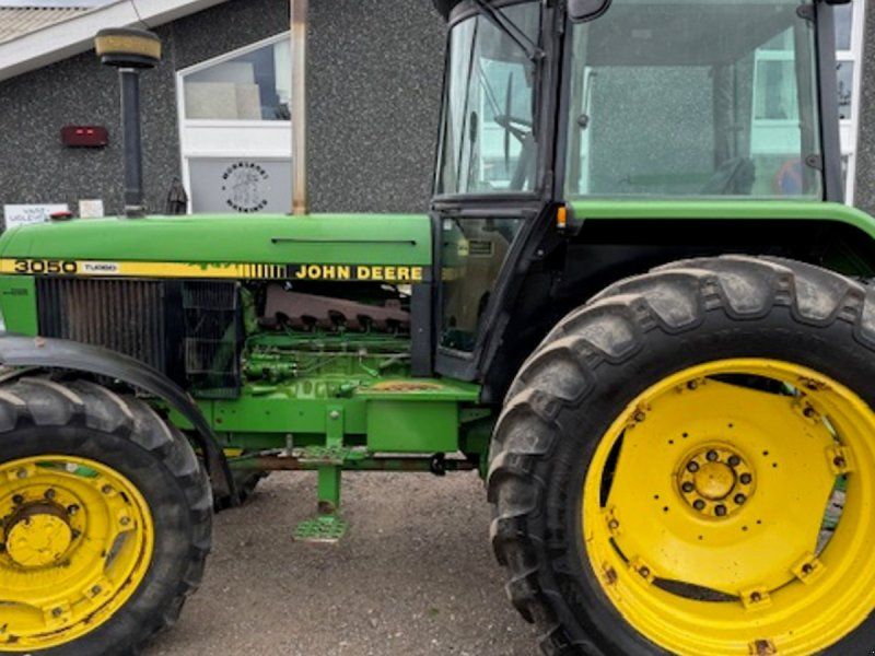 John Deere 3050 4WD MED FRONTVÆGTE