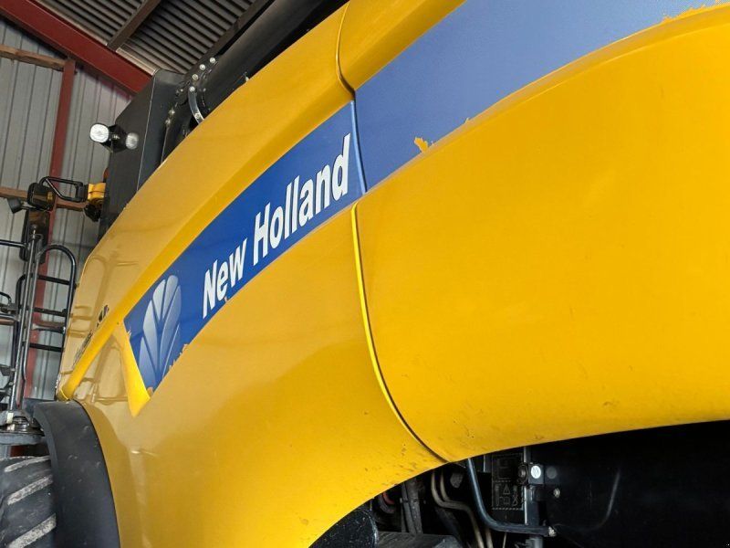 New Holland CX 8080