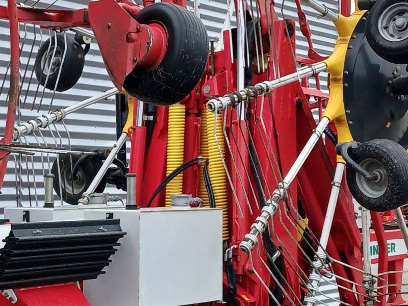 Pöttinger TOP 1252 C s-line