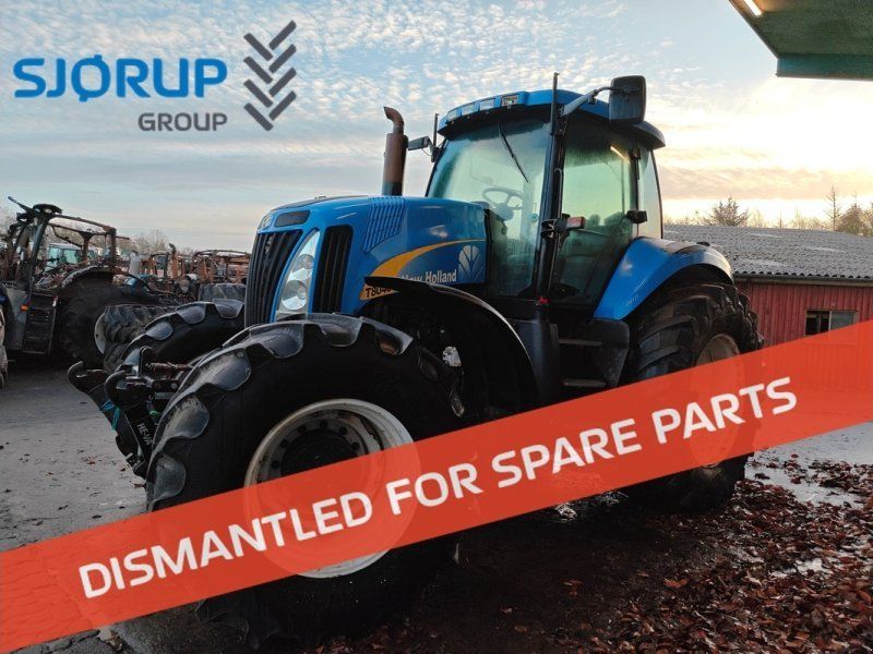 New Holland T8040