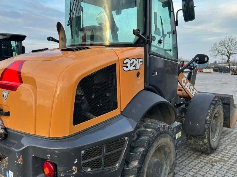 Case IH 321 F
