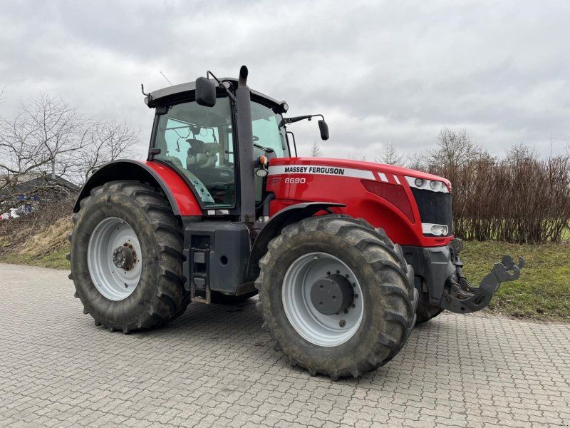Massey Ferguson 8690 DYNA VT