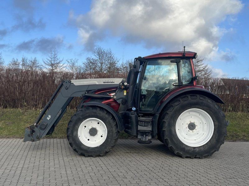 Valtra N 174