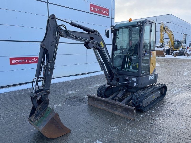 Volvo ECR25