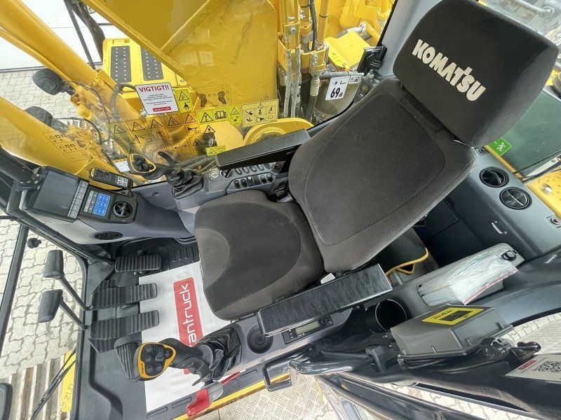 Komatsu HB365LC-3EO