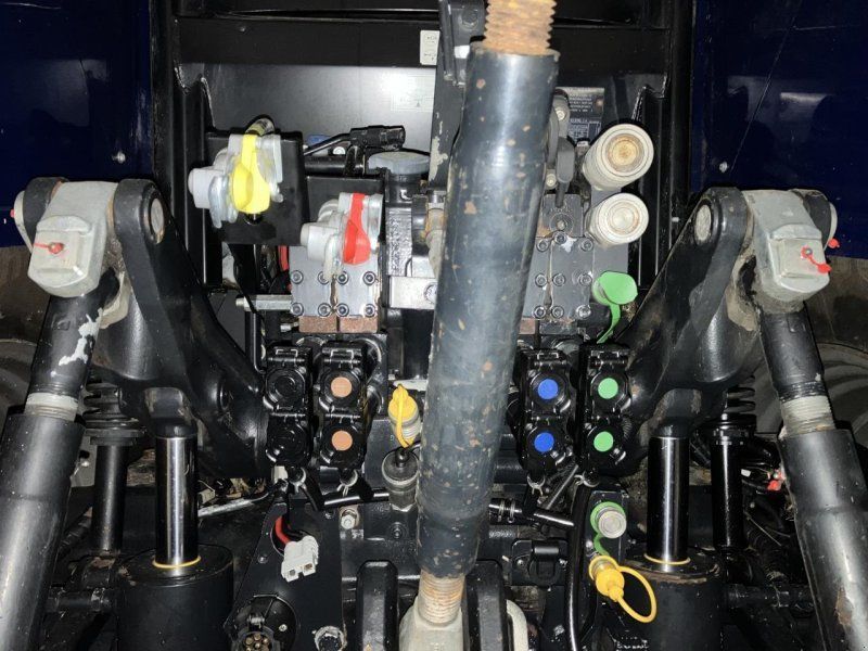 New Holland T7.315 AC BLUEPOWER