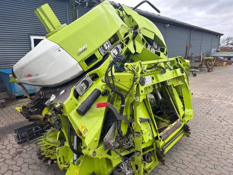 Claas ORBIS 900