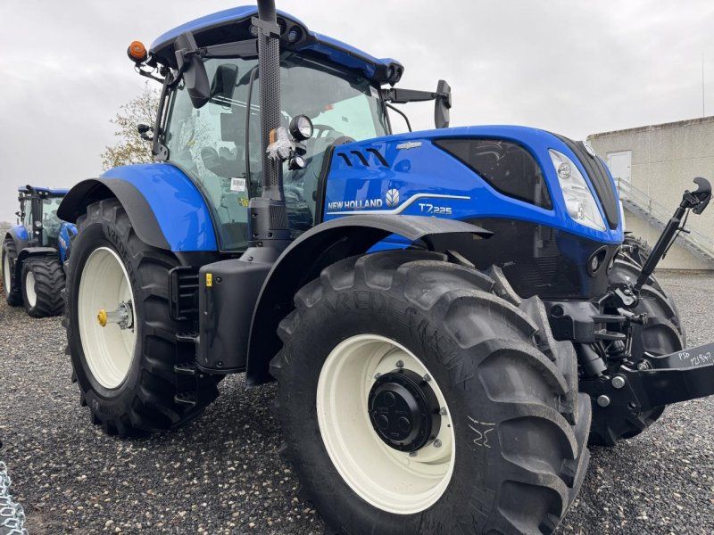 New Holland T7.225 AC STAGE V