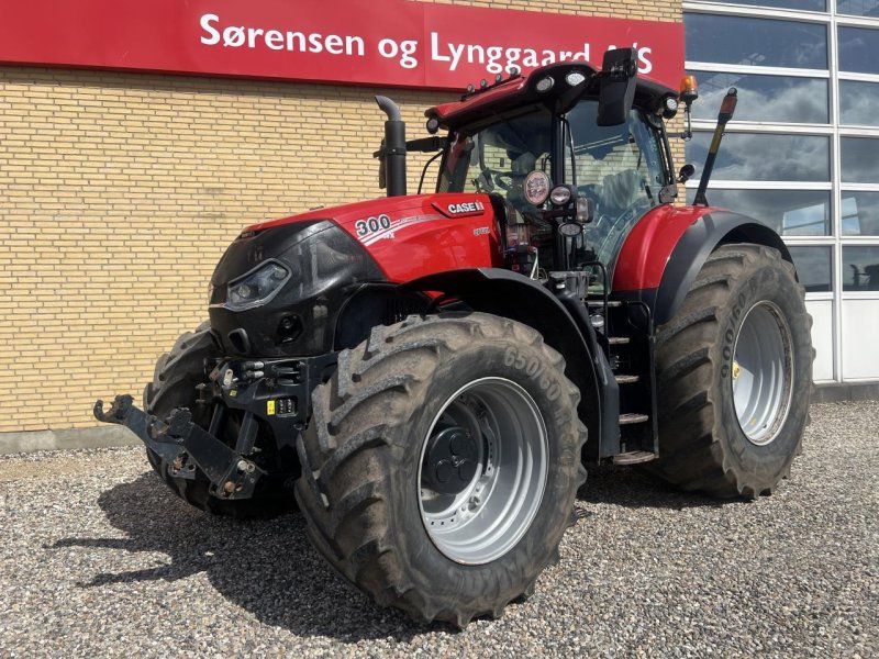 Case IH OPTUM 300 CVX
