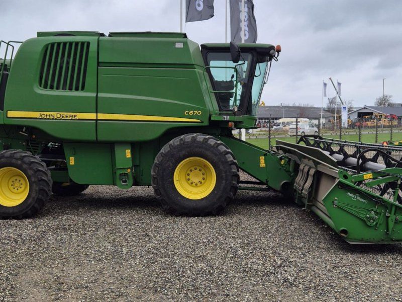 John Deere C670 C670
