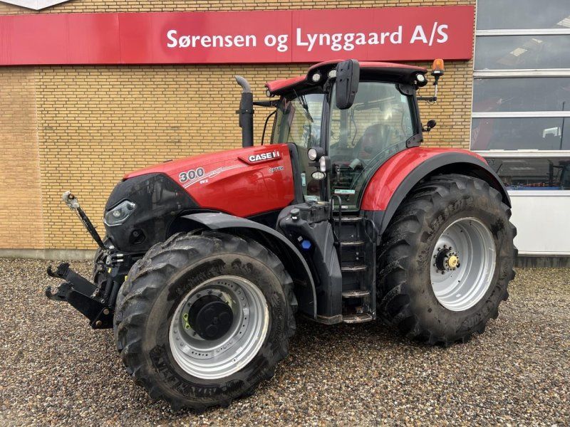 Case IH OPTUM 300 CVX