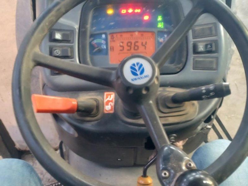 New Holland TN 95 FA