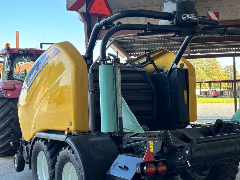 New Holland Roll  125 Combi